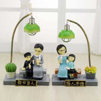 圣诞节新年老师礼物 创意教师生日小夜灯 教书先生笔筒树脂工艺品