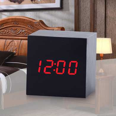 镜面木头钟声控静音电子钟创意LED礼品闹钟亚马逊爆款境外小正方