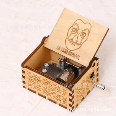复古雕刻木质手摇音乐盒木制纸钞屋音乐盒八音盒