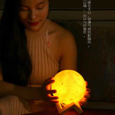 台灯月球灯触摸三色3dUSB小夜灯投影创意新奇特床头月亮led小夜灯