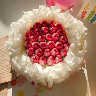 520蛋糕装饰 网红ins风雪梨纸粉白花束蛋糕女神情人节蛋糕装饰