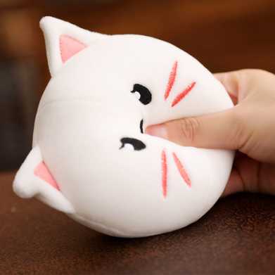 猫狗猪靠背枕可爱抖音毛绒玩具ins网红零食抱枕一袋公仔玩偶礼物